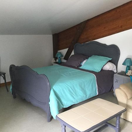 Le Loup Dans La Bergerie Bed and Breakfast Montmartin-sur-Mer Exteriör bild